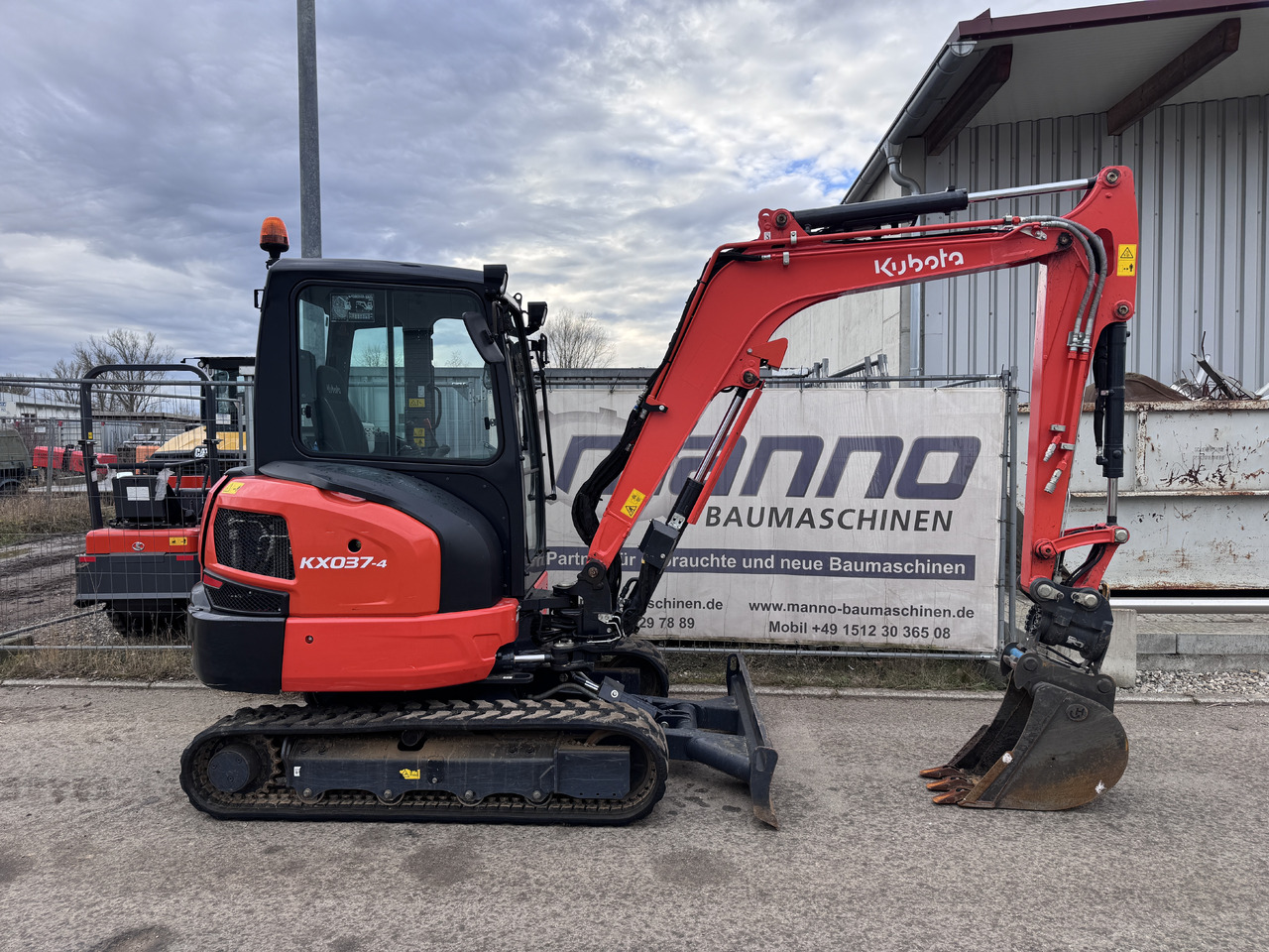 Kubota KX 037-4 - Мини-экскаватор: фото 1 Kubota KX 037-4 - Мини-экскаватор: фото 1
