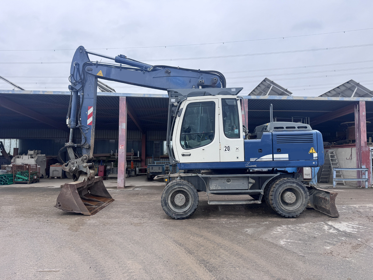 LIEBHERR A 904 C Litronic - Колёсный экскаватор: фото 1 LIEBHERR A 904 C Litronic - Колёсный экскаватор: фото 1