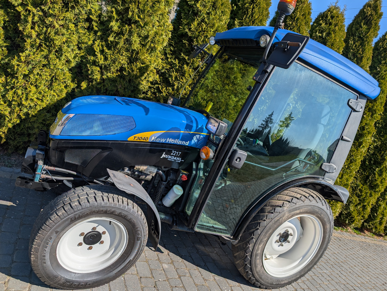 New Holland T3040F - Минитрактор: фото 2 New Holland T3040F - Минитрактор: фото 2