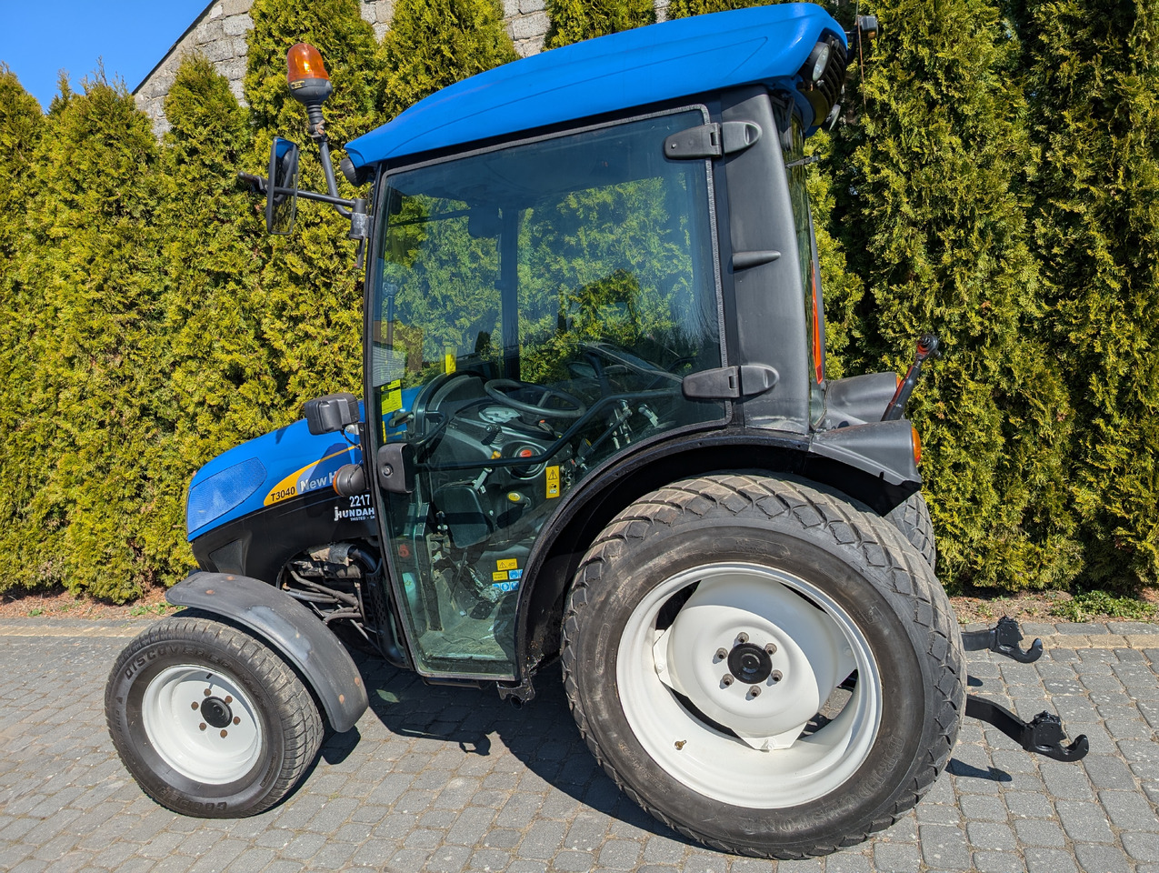 New Holland T3040F - Минитрактор: фото 3 New Holland T3040F - Минитрактор: фото 3