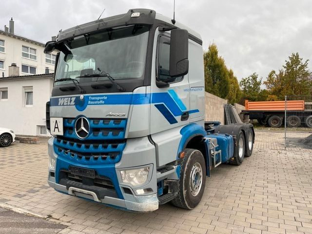 Mercedes-Benz Arocs 2643 Retarder * Euro 6 * Standheizung - Тягач: фото 1 Mercedes-Benz Arocs 2643 Retarder * Euro 6 * Standheizung - Тягач: фото 1