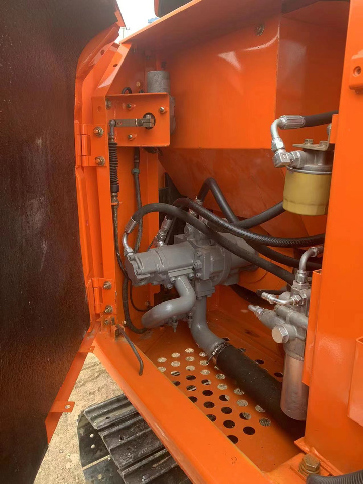HITACHI ZX60 - Мини-экскаватор: фото 3 HITACHI ZX60 - Мини-экскаватор: фото 3