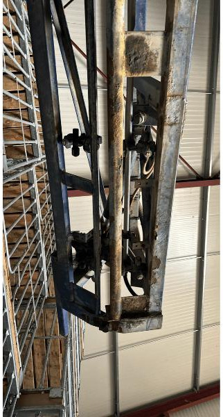 CARUELLE 25 24 - Прицепной опрыскиватель: фото 5 CARUELLE 25 24 - Прицепной опрыскиватель: фото 5