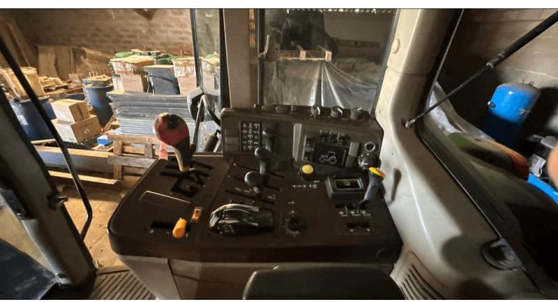 Трактор JOHN DEERE 6520: фото 8 Трактор JOHN DEERE 6520: фото 8