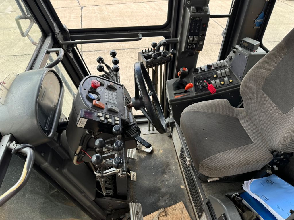 Грейдер Volvo G746B: фото 10