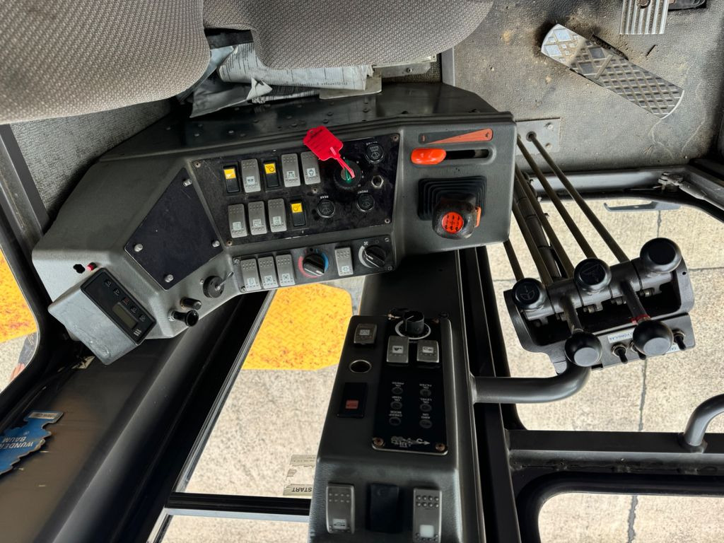 Грейдер Volvo G746B: фото 9