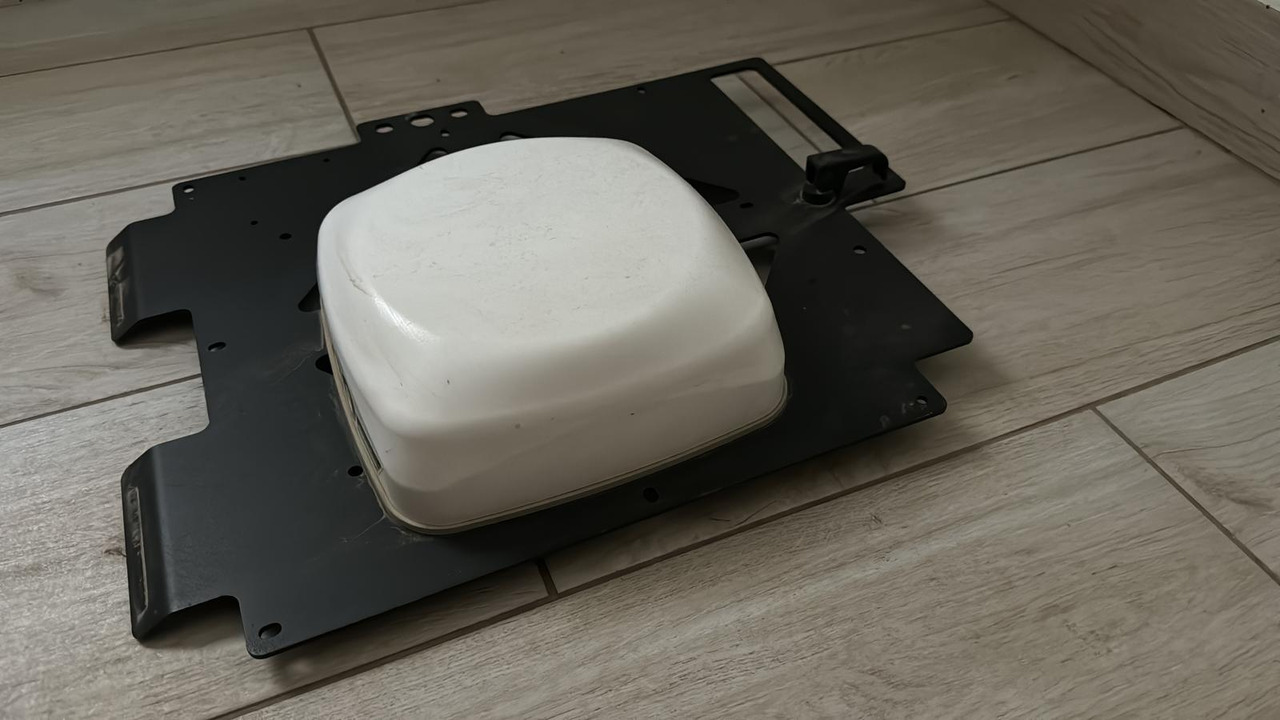 Auto guidance system Trimble NAV 900 + GFX 750 - Система навигации для Сельскохозяйственной техники: фото 1 Auto guidance system Trimble NAV 900 + GFX 750 - Система навигации для Сельскохозяйственной техники: фото 1