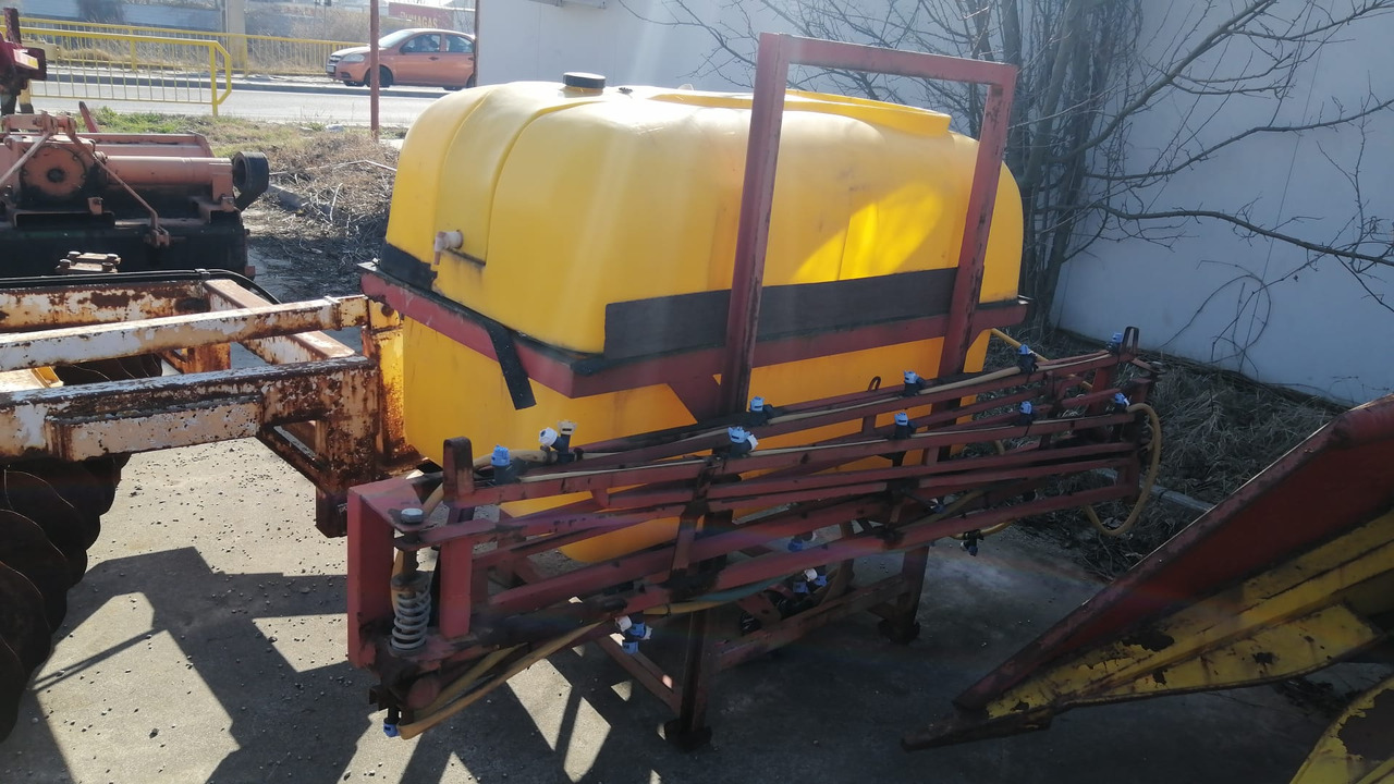 Herbicide Worn /Sprayer 800 l 12m - Навесной опрыскиватель: фото 3 Herbicide Worn /Sprayer 800 l 12m - Навесной опрыскиватель: фото 3