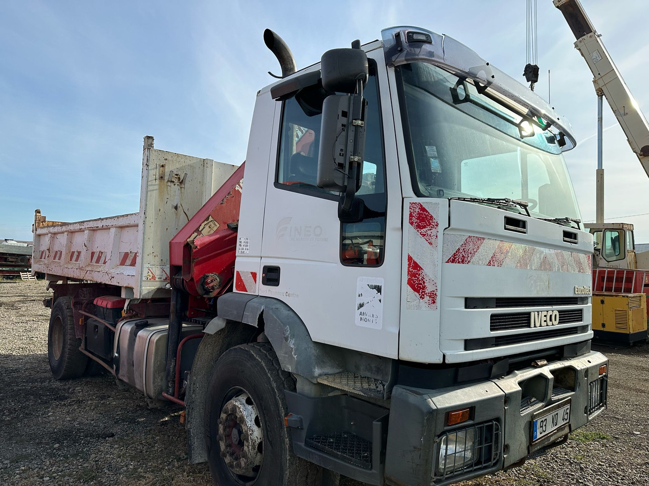 IVECO EUROTRAKKER TIPPER - Самосвал: фото 4 IVECO EUROTRAKKER TIPPER - Самосвал: фото 4