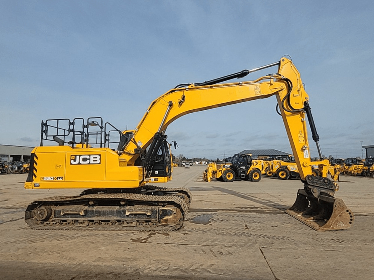 JCB 220X LC, TOP !!! - Гусеничный экскаватор: фото 1 JCB 220X LC, TOP !!! - Гусеничный экскаватор: фото 1
