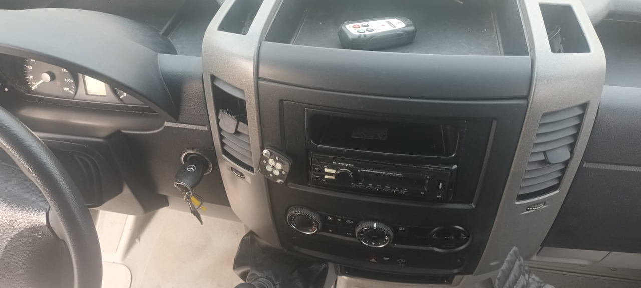 Mercedes Benz Sprinter 316 CDI Euro 6 !!! - Цельнометаллический фургон: фото 4 Mercedes Benz Sprinter 316 CDI Euro 6 !!! - Цельнометаллический фургон: фото 4