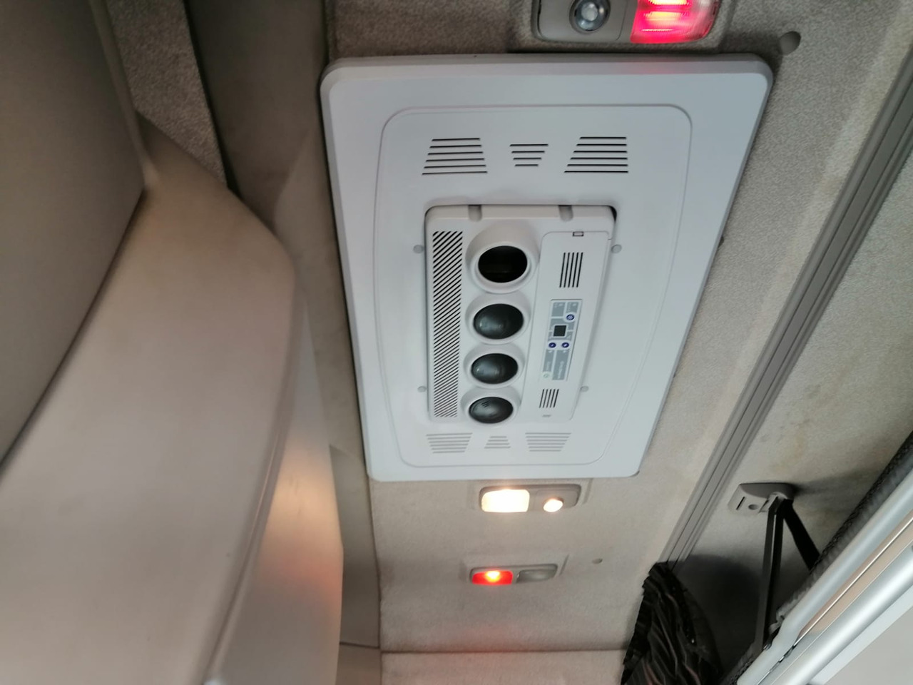 Тягач DAF XF 106.480 Super Space Cab: фото 10