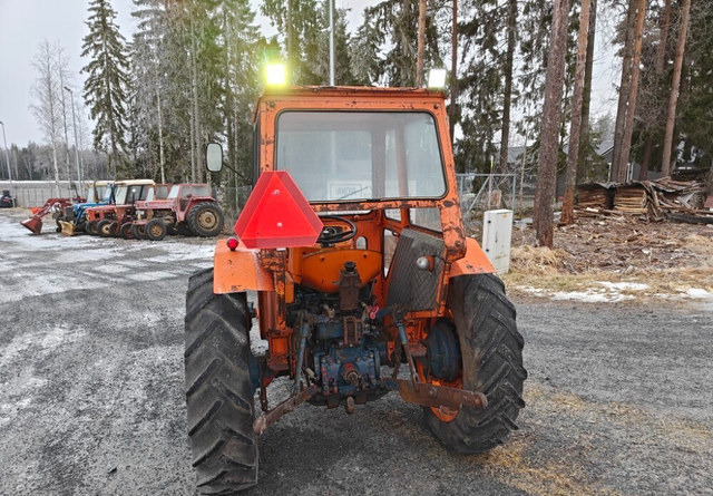 Fiat 500 hytillinen pikkutraktori - Трактор: фото 5 Fiat 500 hytillinen pikkutraktori - Трактор: фото 5