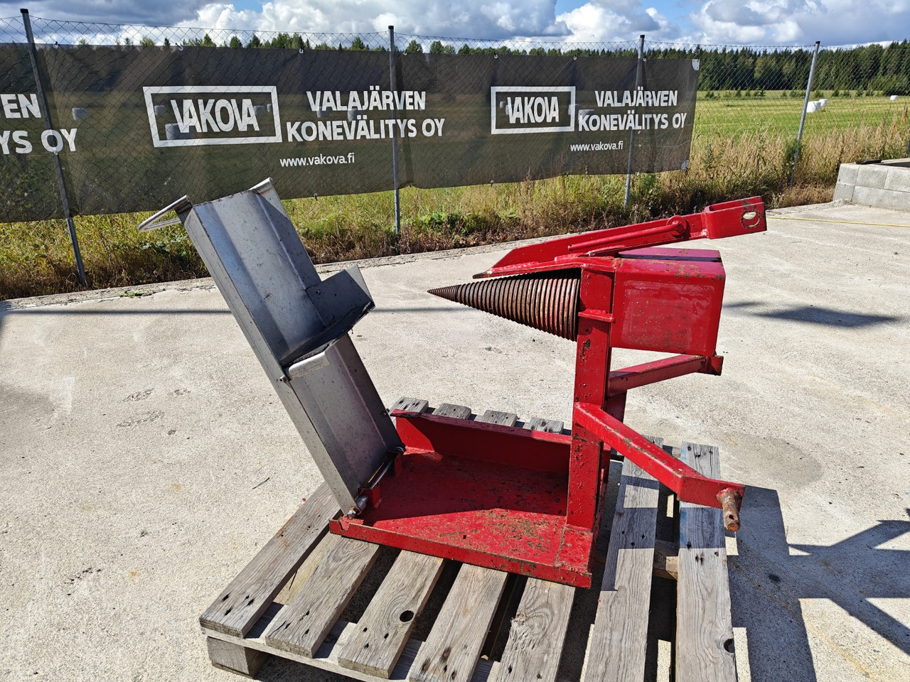 Halkaisukaira traktoriin  - Дровокол: фото 1 Halkaisukaira traktoriin  - Дровокол: фото 1