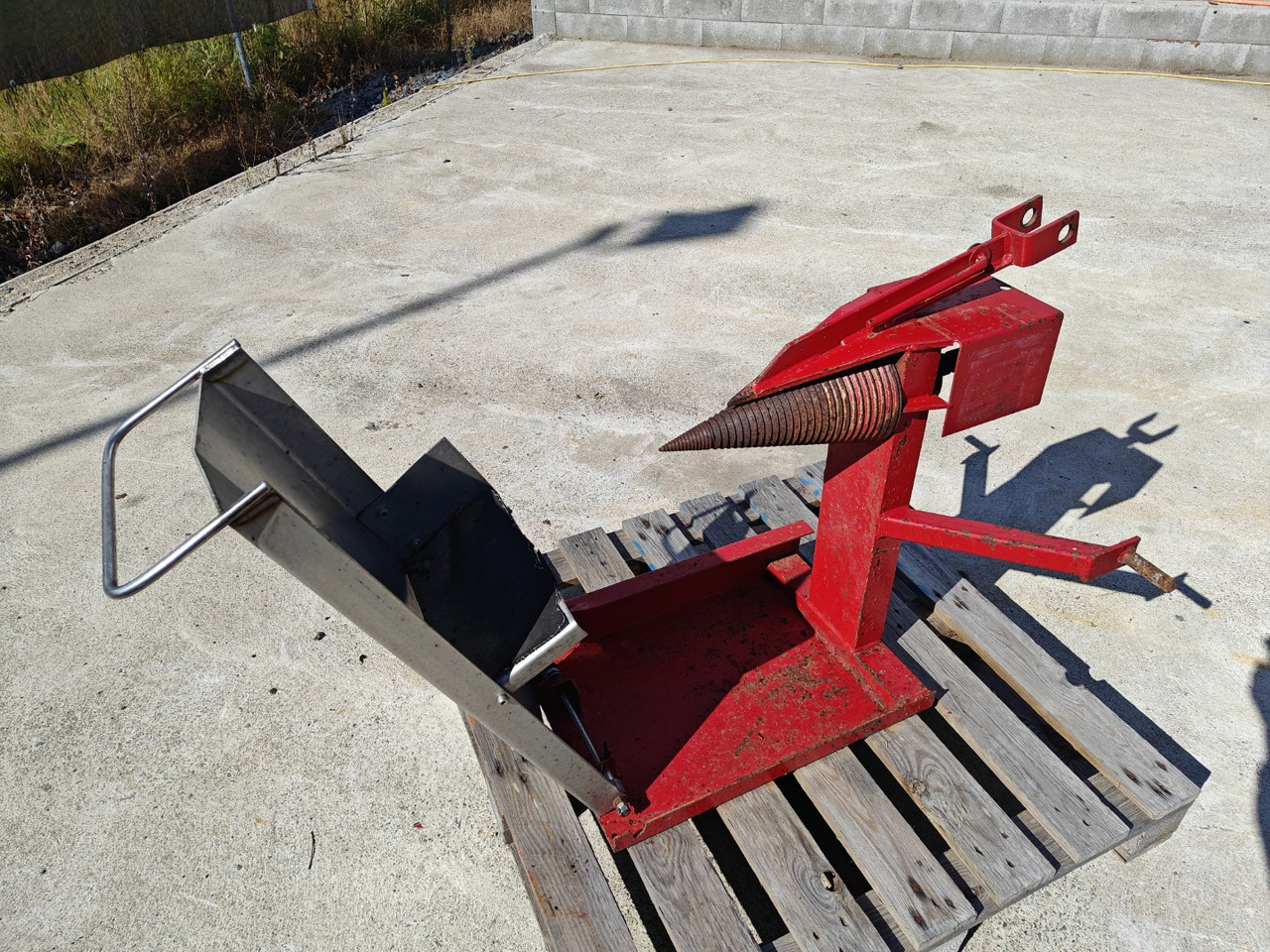 Halkaisukaira traktoriin  - Дровокол: фото 2 Halkaisukaira traktoriin  - Дровокол: фото 2