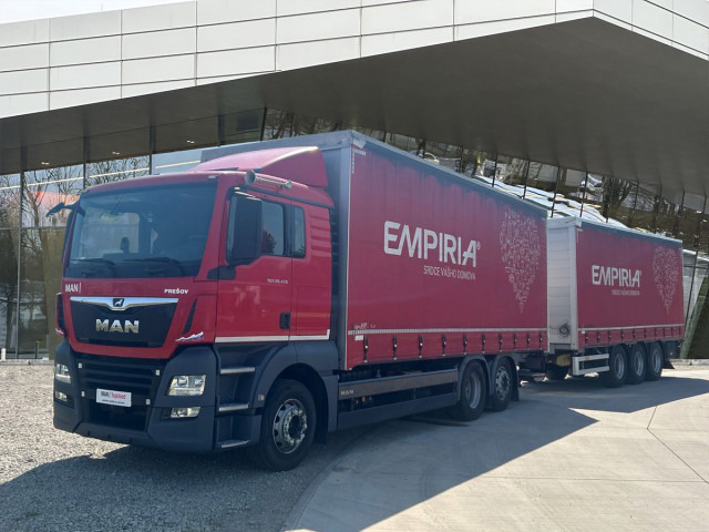 MAN TGX 26.470 6X2-4 BL tandem warranty until 10/2025 - Тентованный грузовик: фото 1 MAN TGX 26.470 6X2-4 BL tandem warranty until 10/2025 - Тентованный грузовик: фото 1