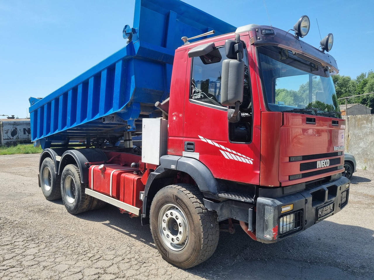 IVECO EUROTRAKKER MP260E47H 6x4 tipper RETARDER - Самосвал: фото 3 IVECO EUROTRAKKER MP260E47H 6x4 tipper RETARDER - Самосвал: фото 3
