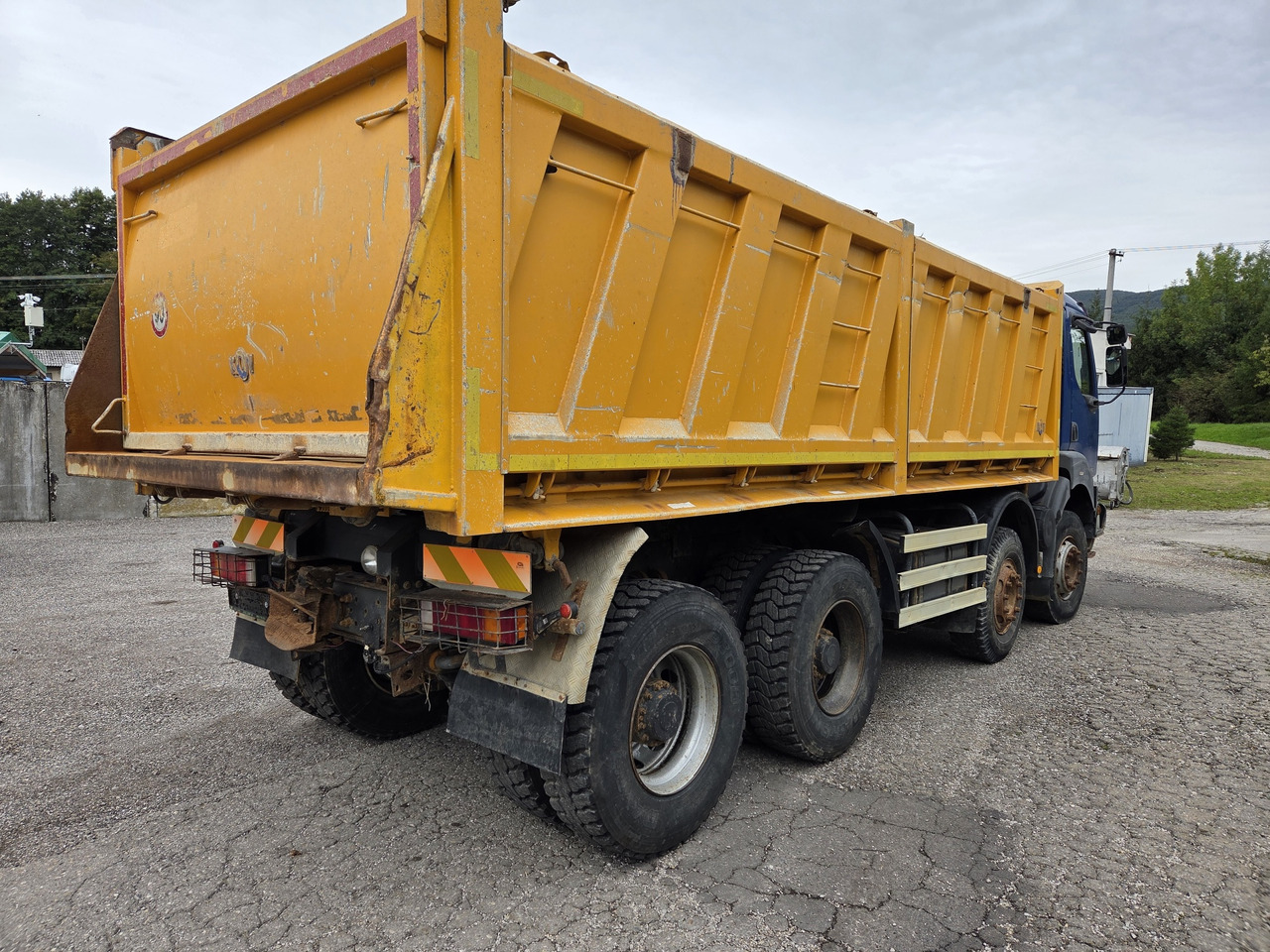RENAULT KERAX 420.40 PR 8X4 3way tipper Bordamtik - Самосвал: фото 4 RENAULT KERAX 420.40 PR 8X4 3way tipper Bordamtik - Самосвал: фото 4