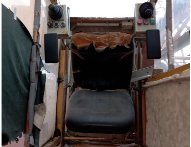 Быстромонтируемый башенный кран Liebherr 32K, 1992 yom, cabin stering, loco PL: фото 10