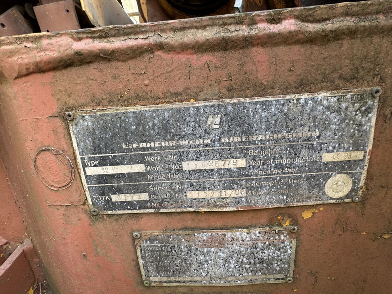 Liebherr 32K x2 in packet, 1993yom, cabin в лизинг Liebherr 32K x2 in packet, 1993yom, cabin: фото 15