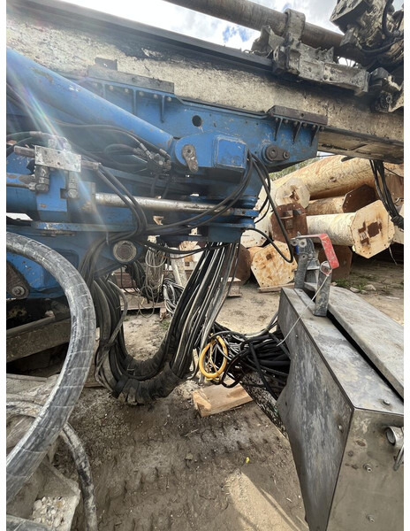 Сваебойная установка Soilmec SM21: фото 8 Сваебойная установка Soilmec SM21: фото 8