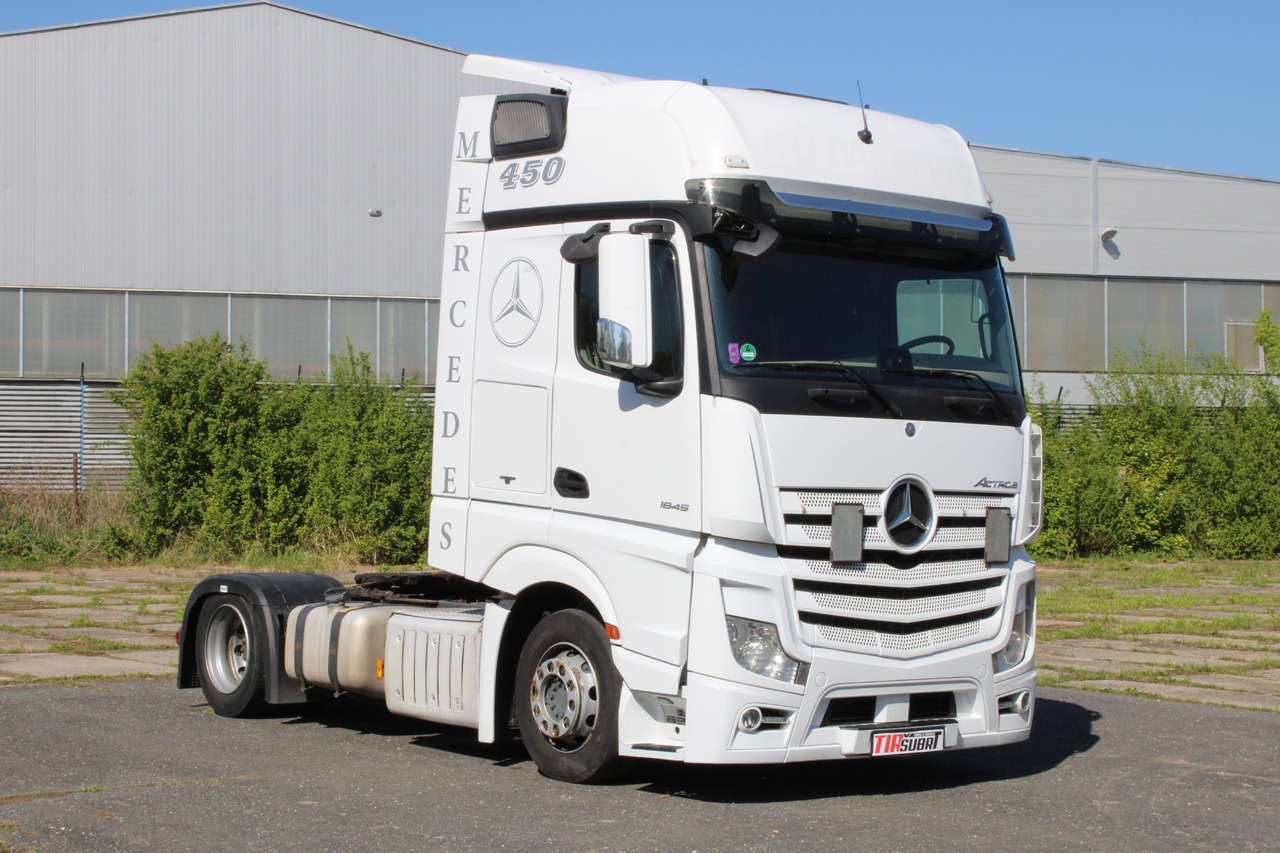 Mercedes-Benz Actros 1845 - Тягач: фото 1 Mercedes-Benz Actros 1845 - Тягач: фото 1