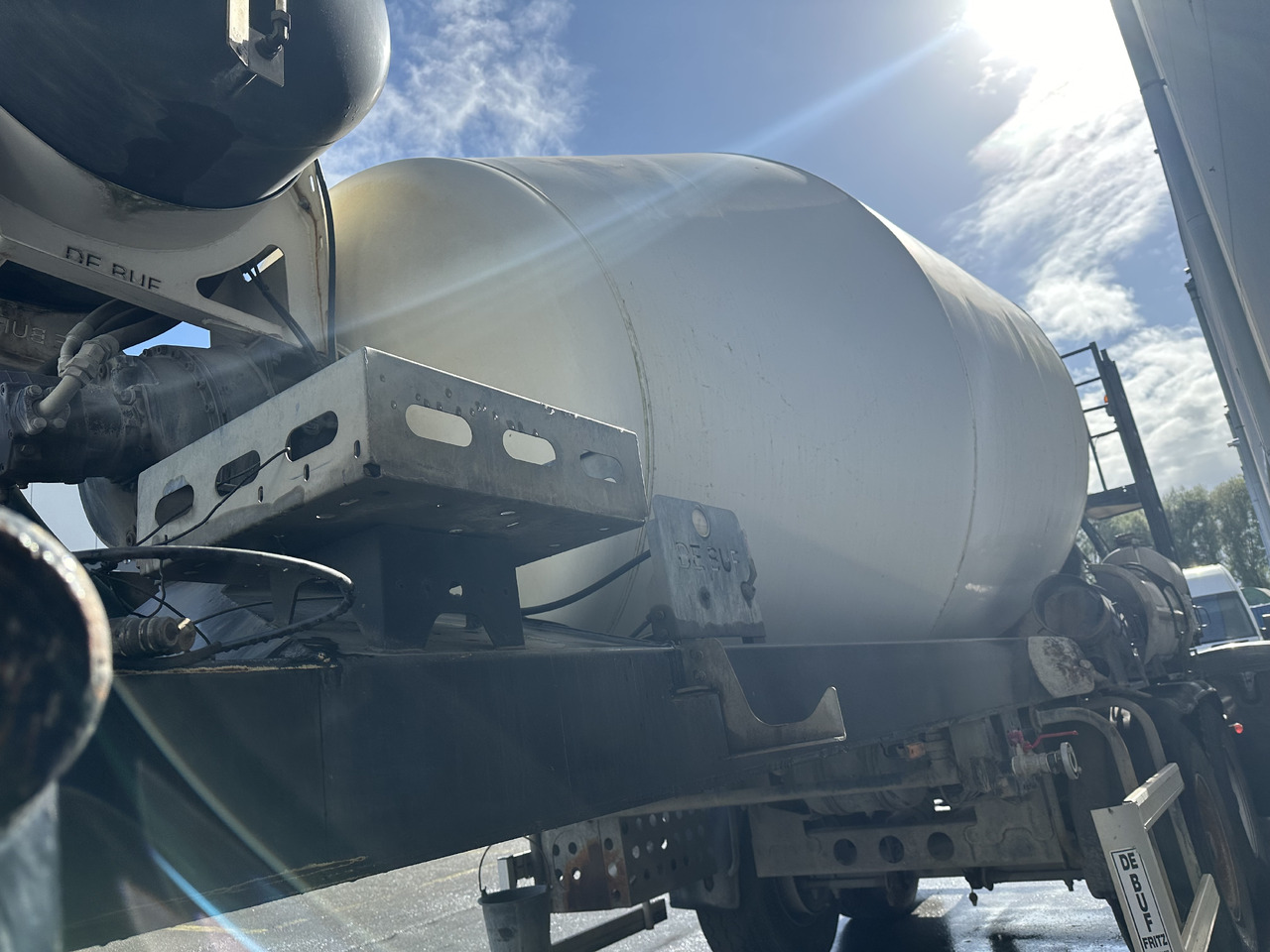 De Buf - Полуприцеп цистерна для сыпучих грузов: фото 4 De Buf - Полуприцеп цистерна для сыпучих грузов: фото 4