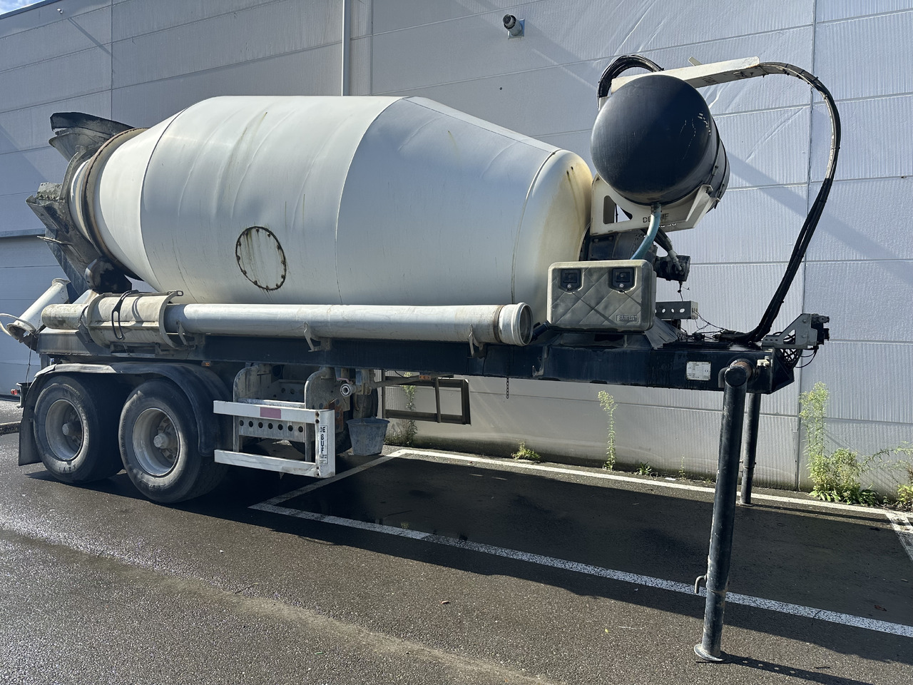 De Buf - Полуприцеп цистерна для сыпучих грузов: фото 1 De Buf - Полуприцеп цистерна для сыпучих грузов: фото 1