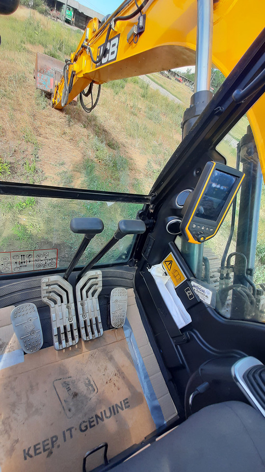 JCB JS131LC - Экскаватор: фото 4 JCB JS131LC - Экскаватор: фото 4