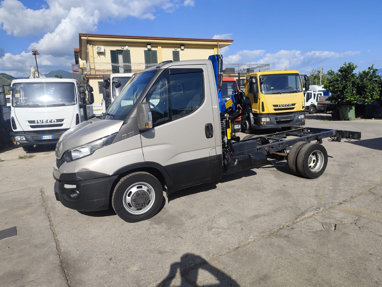 IVECO DAILY 35-130 - Малотоннажный самосвал: фото 3 IVECO DAILY 35-130 - Малотоннажный самосвал: фото 3