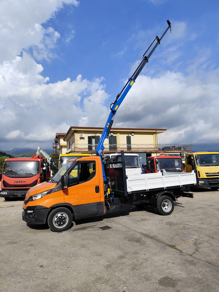 IVECO DAILY 35-140 - Автоманипулятор: фото 4 IVECO DAILY 35-140 - Автоманипулятор: фото 4