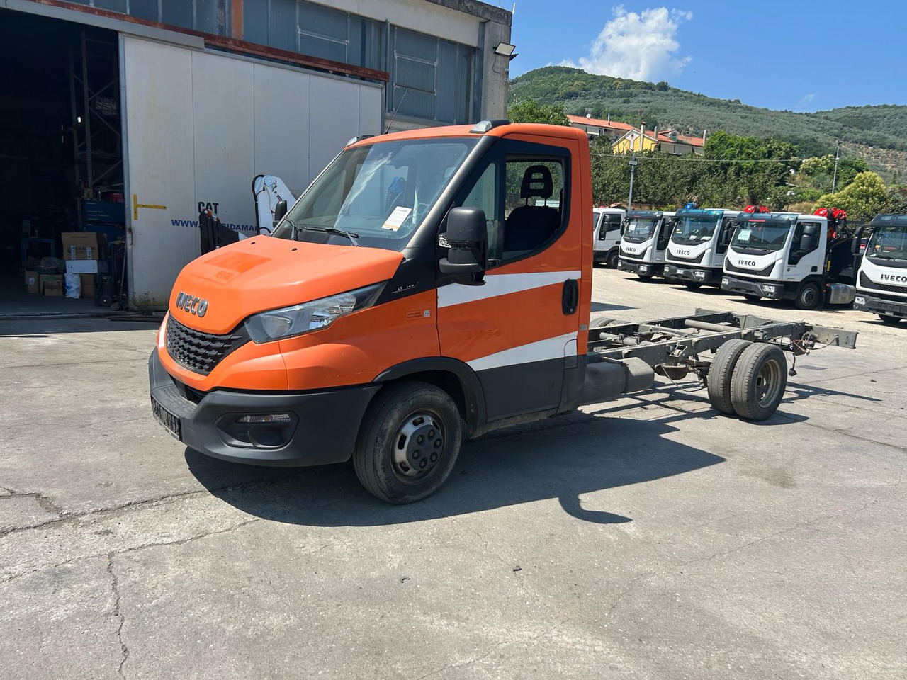 IVECO DAILY 35-140 - Малотоннажный бортовой грузовик: фото 5 IVECO DAILY 35-140 - Малотоннажный бортовой грузовик: фото 5