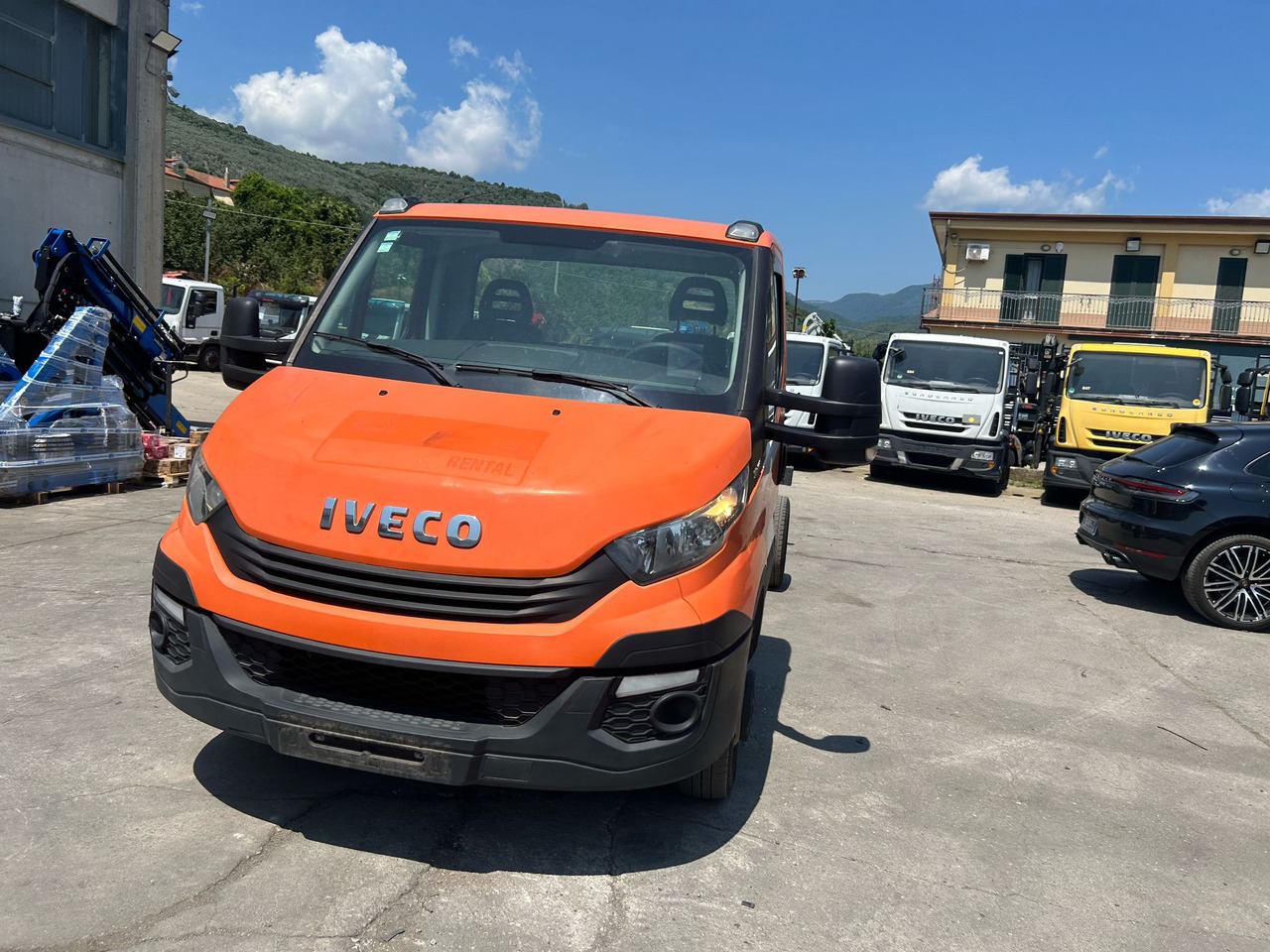 IVECO DAILY 35-140 - Малотоннажный бортовой грузовик: фото 4 IVECO DAILY 35-140 - Малотоннажный бортовой грузовик: фото 4
