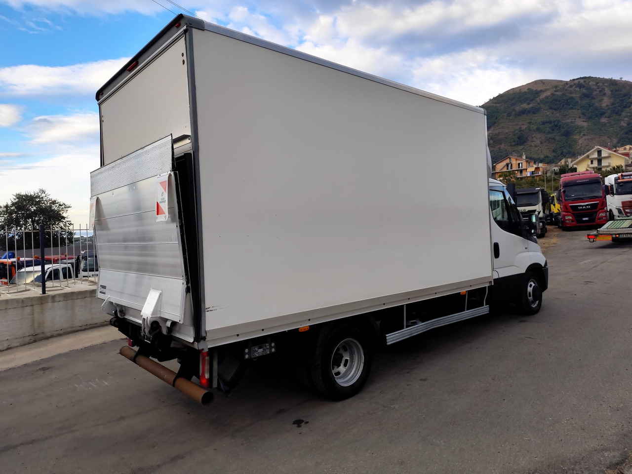 IVECO DAILY 35C15 - Цельнометаллический фургон: фото 5 IVECO DAILY 35C15 - Цельнометаллический фургон: фото 5