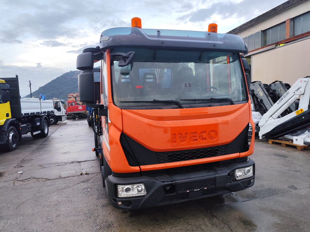 Автоманипулятор IVECO EUROCARGO 120-90L: фото 32