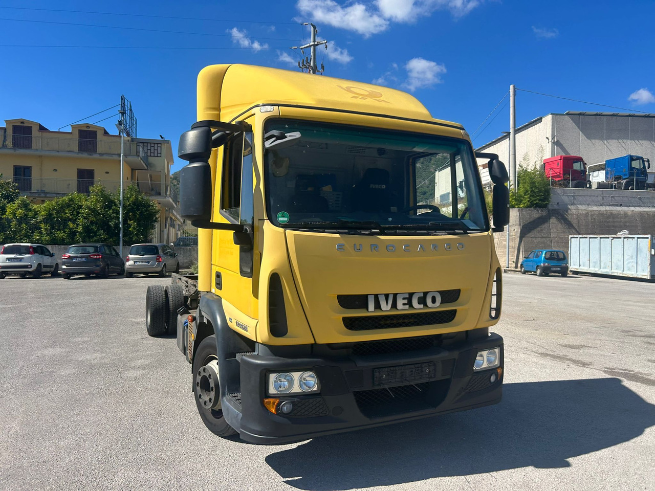 IVECO EUROCARGO 120E28P - Грузовик с закрытым кузовом: фото 3 IVECO EUROCARGO 120E28P - Грузовик с закрытым кузовом: фото 3
