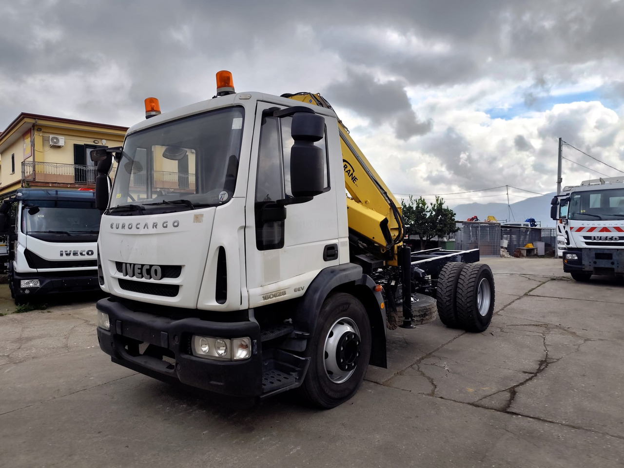 IVECO EUROCARGO 160E28 - Автоманипулятор: фото 1 IVECO EUROCARGO 160E28 - Автоманипулятор: фото 1