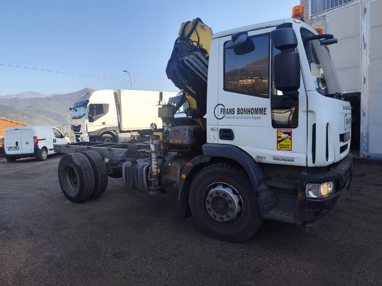 IVECO EUROCARGO 180E25 - Автоманипулятор, Автоманипулятор: фото 3 IVECO EUROCARGO 180E25 - Автоманипулятор, Автоманипулятор: фото 3