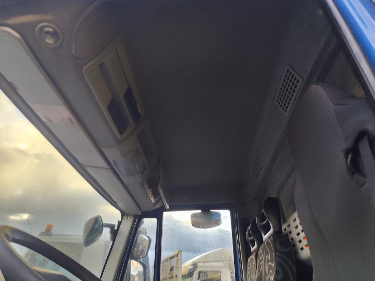 IVECO EUROCARGO 190EL28 - Грузовик-шасси: фото 3 IVECO EUROCARGO 190EL28 - Грузовик-шасси: фото 3