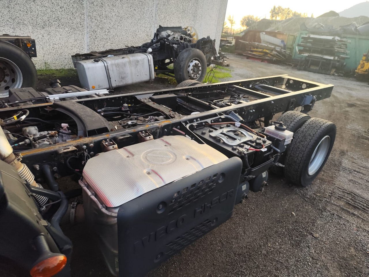 IVECO EUROCARGO 80-190 - Грузовик-шасси: фото 3 IVECO EUROCARGO 80-190 - Грузовик-шасси: фото 3