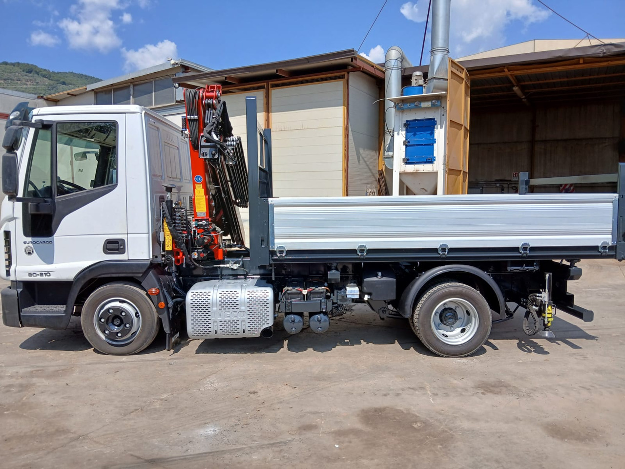 Автоманипулятор, Самосвал IVECO EUROCARGO 80-210: фото 24 Автоманипулятор, Самосвал IVECO EUROCARGO 80-210: фото 24
