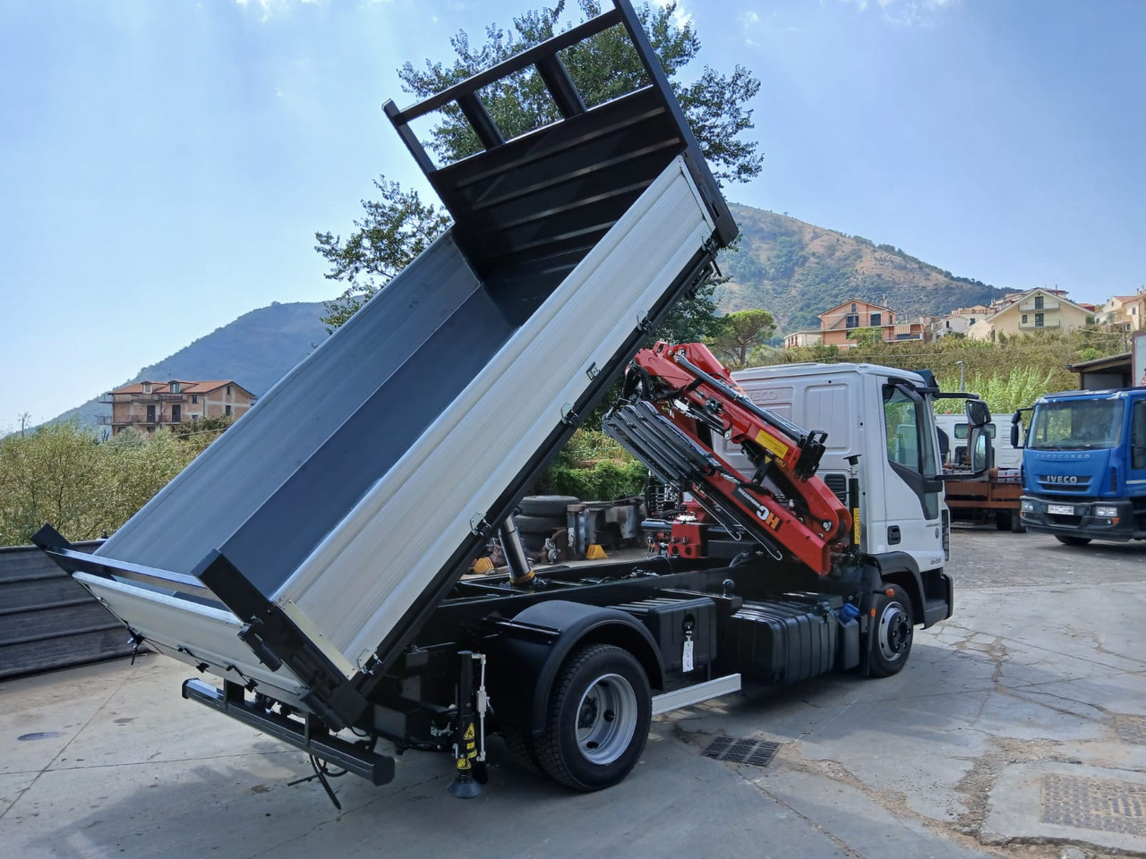 Автоманипулятор, Самосвал IVECO EUROCARGO 80-210: фото 40 Автоманипулятор, Самосвал IVECO EUROCARGO 80-210: фото 40