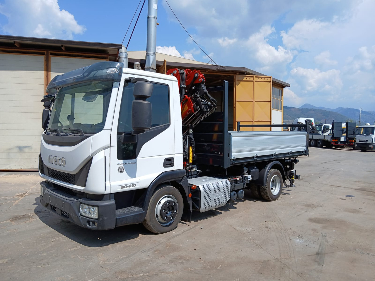 Автоманипулятор, Самосвал IVECO EUROCARGO 80-210: фото 12 Автоманипулятор, Самосвал IVECO EUROCARGO 80-210: фото 12