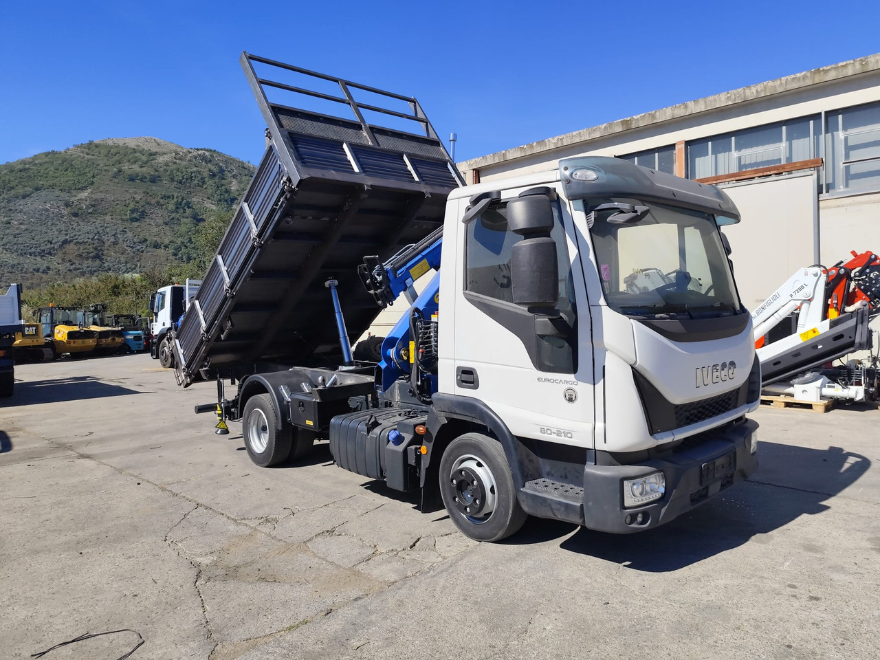 IVECO EUROCARGO 80-210 - Автоманипулятор: фото 4 IVECO EUROCARGO 80-210 - Автоманипулятор: фото 4