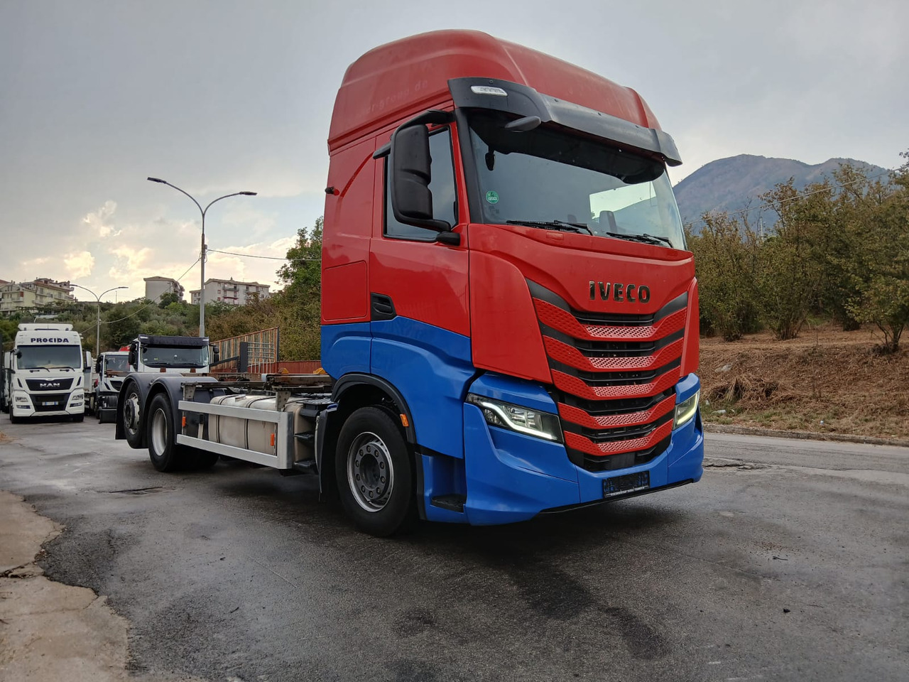 IVECO S-WAY AS260S48 Y - Грузовик-шасси: фото 4 IVECO S-WAY AS260S48 Y - Грузовик-шасси: фото 4