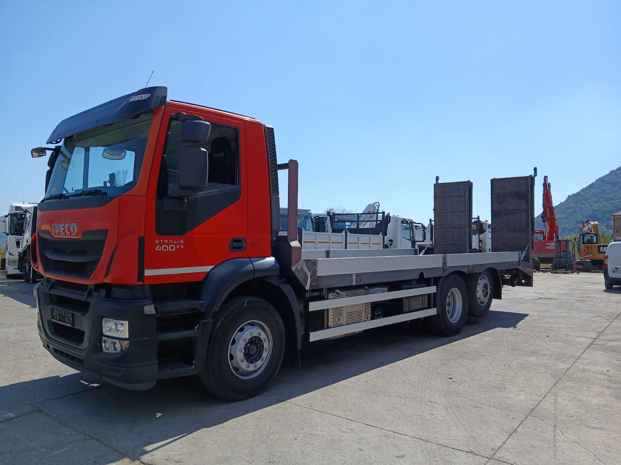 IVECO STRALIS 260S40 - Грузовик бортовой/ Платформа: фото 3 IVECO STRALIS 260S40 - Грузовик бортовой/ Платформа: фото 3
