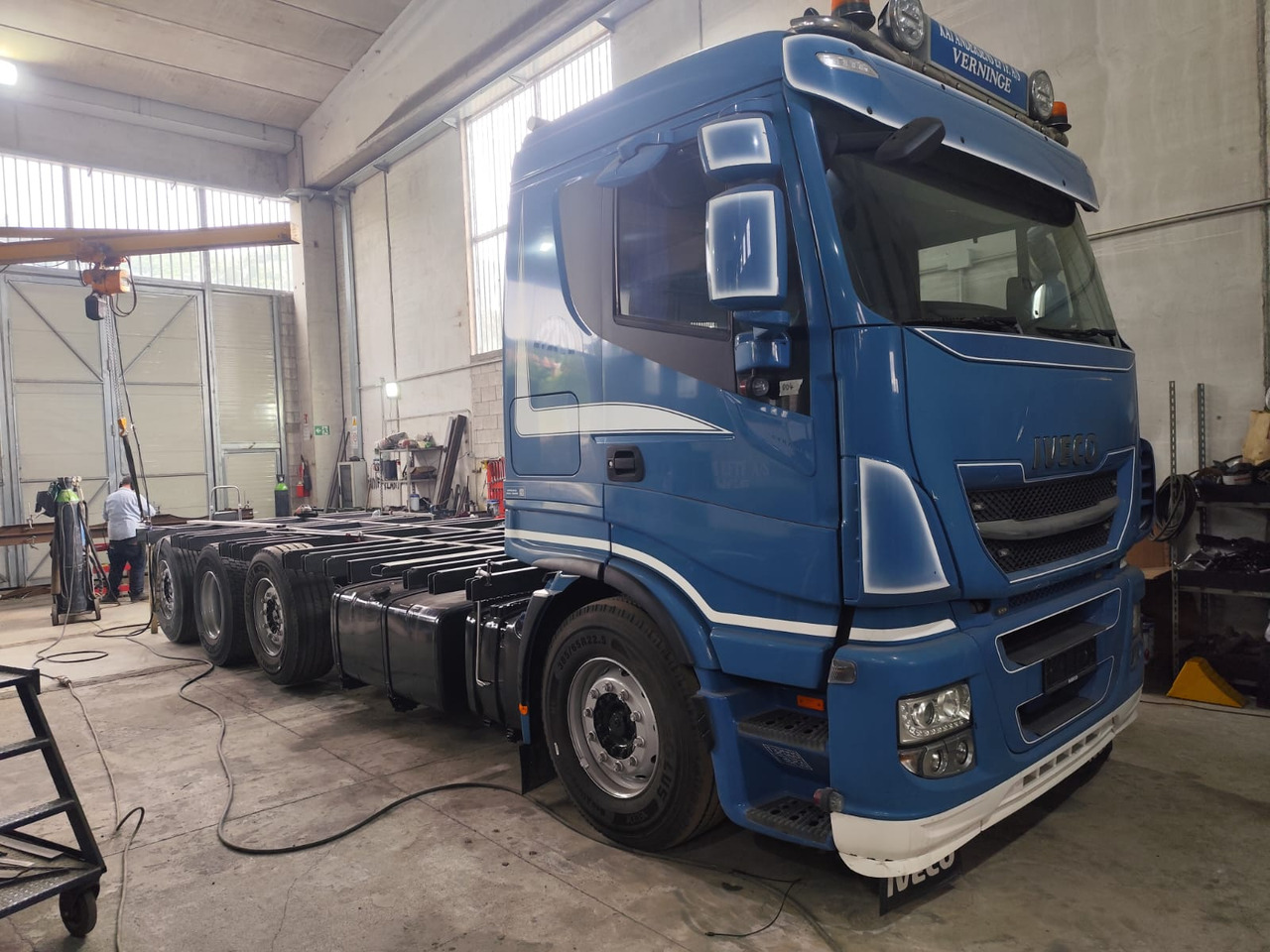 IVECO STRALIS 320S50 - Грузовик бортовой/ Платформа: фото 1 IVECO STRALIS 320S50 - Грузовик бортовой/ Платформа: фото 1