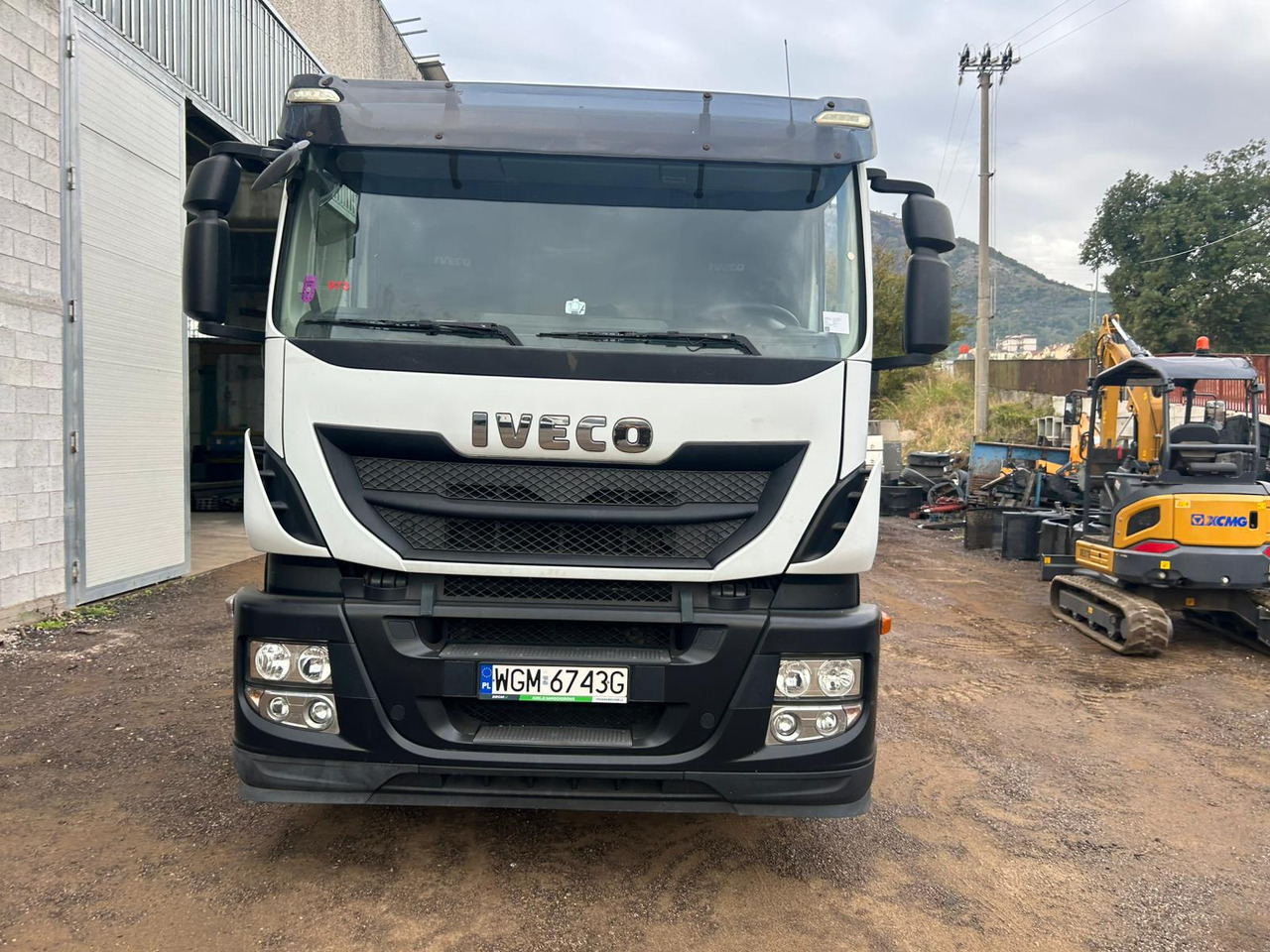 IVECO STRALIS AD 260S31 - Грузовик-шасси: фото 4 IVECO STRALIS AD 260S31 - Грузовик-шасси: фото 4