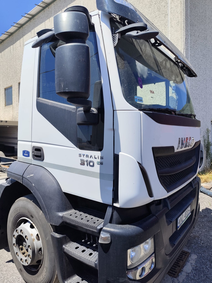 Грузовик-шасси IVECO STRALIS AD 260S31: фото 21