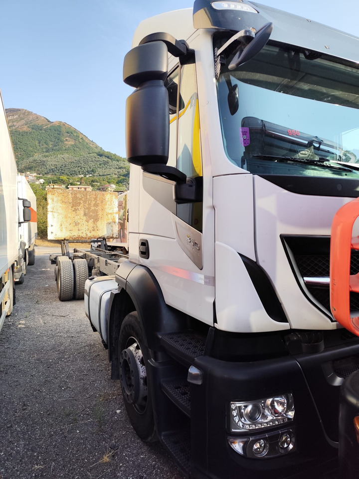 IVECO STRALIS AD 260S31 XP - Грузовик с закрытым кузовом: фото 4 IVECO STRALIS AD 260S31 XP - Грузовик с закрытым кузовом: фото 4